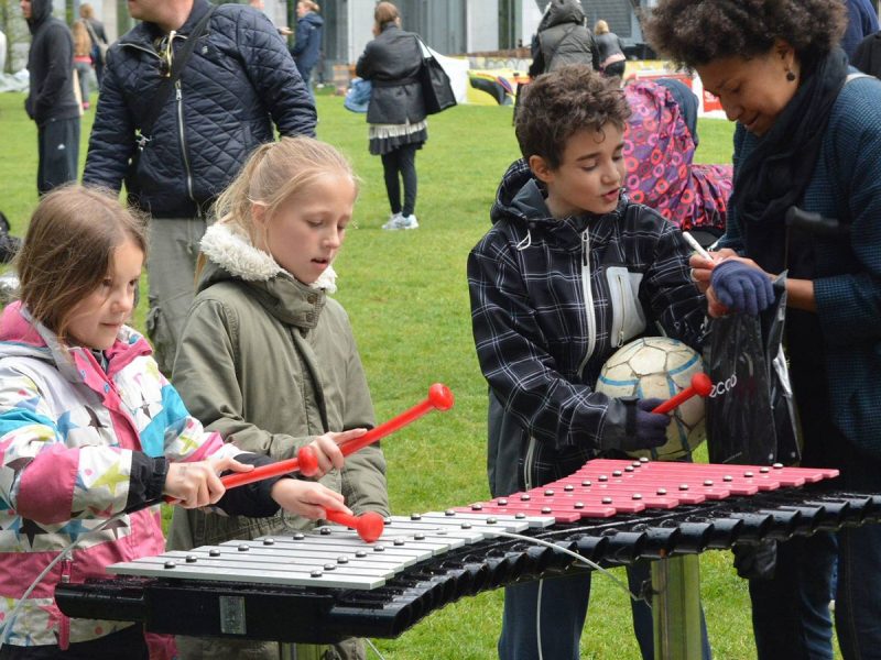 Duo Outdoor Music Instrument (4 children playing; side view)