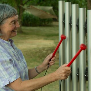 Percussion Play Alto Pentatonic Freechimes C4-C5 (older woman playing)